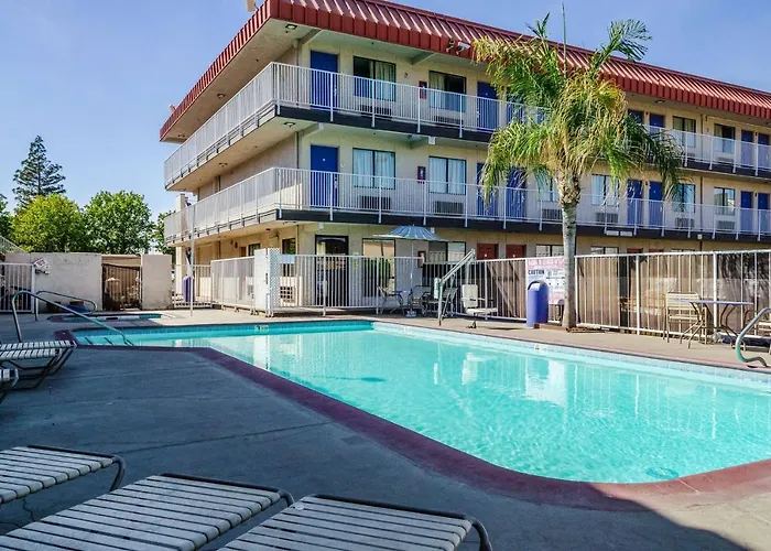 Motel 6-Fresno, Ca - Yosemite Hwy
