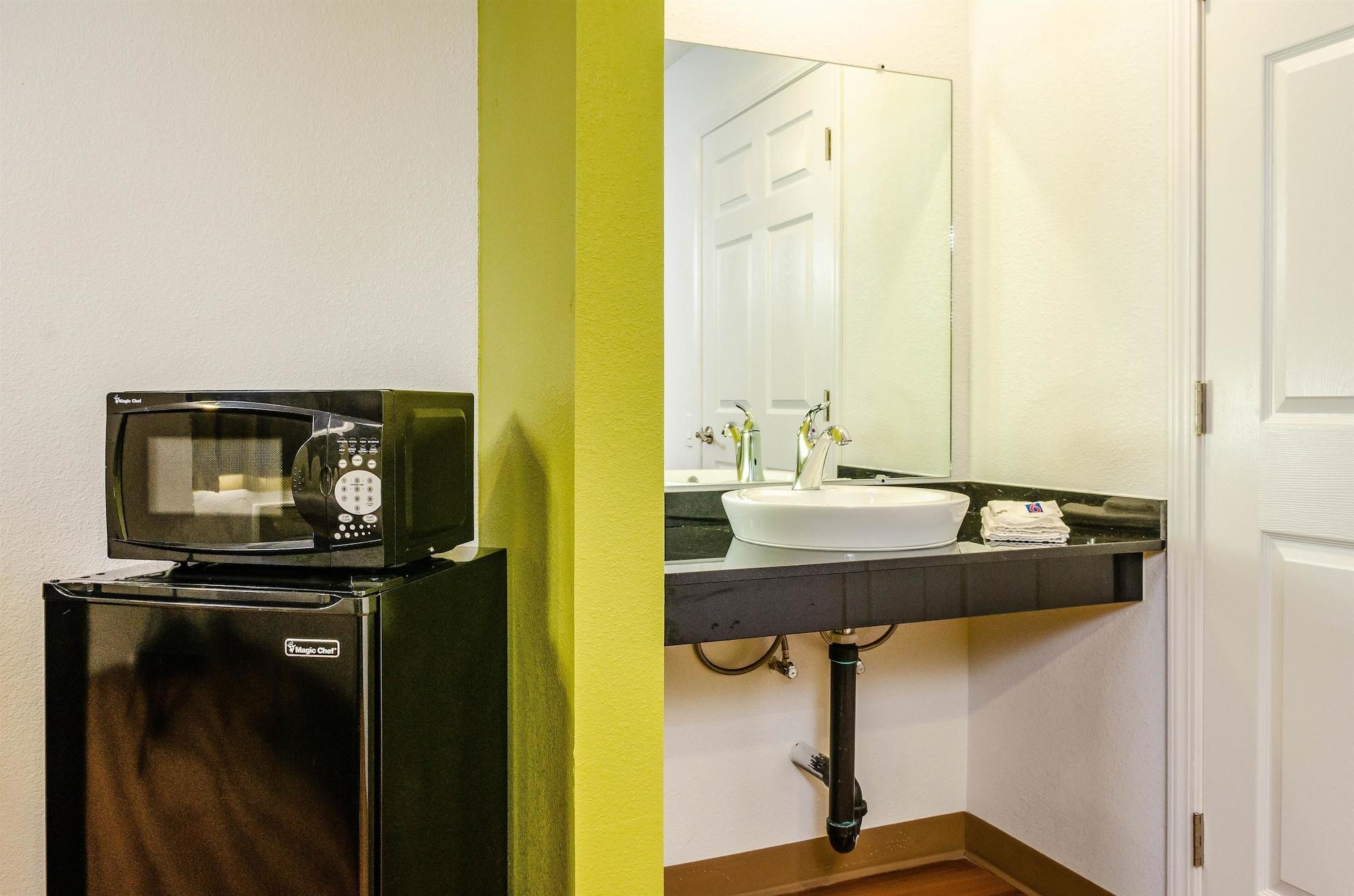 6-fresno, Ca - Yosemite Hwy Hotel 2*