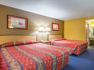 Hotel 6-fresno, Ca - Yosemite Hwy
