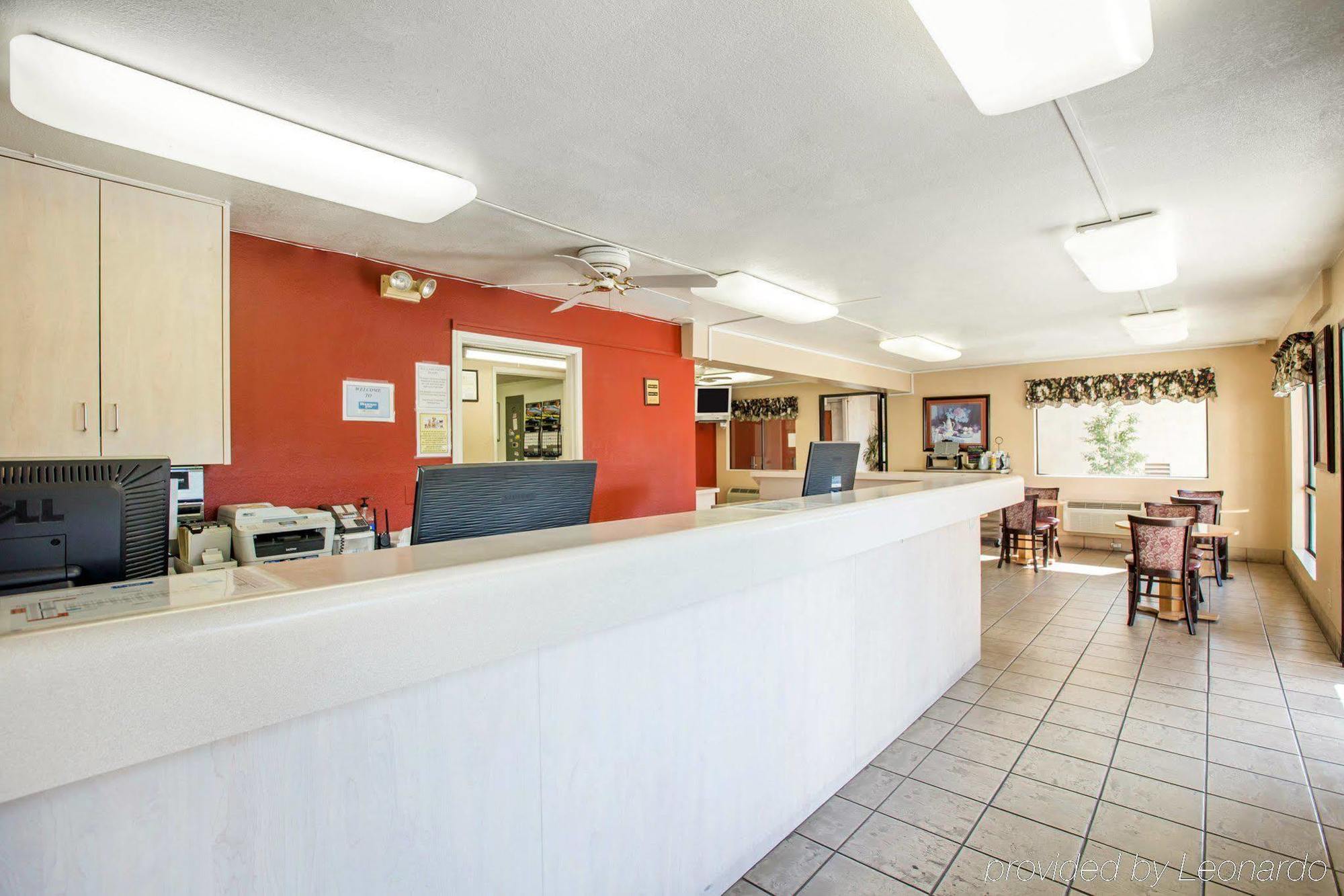 Hotel 6-fresno, Ca - Yosemite Hwy Fresno
