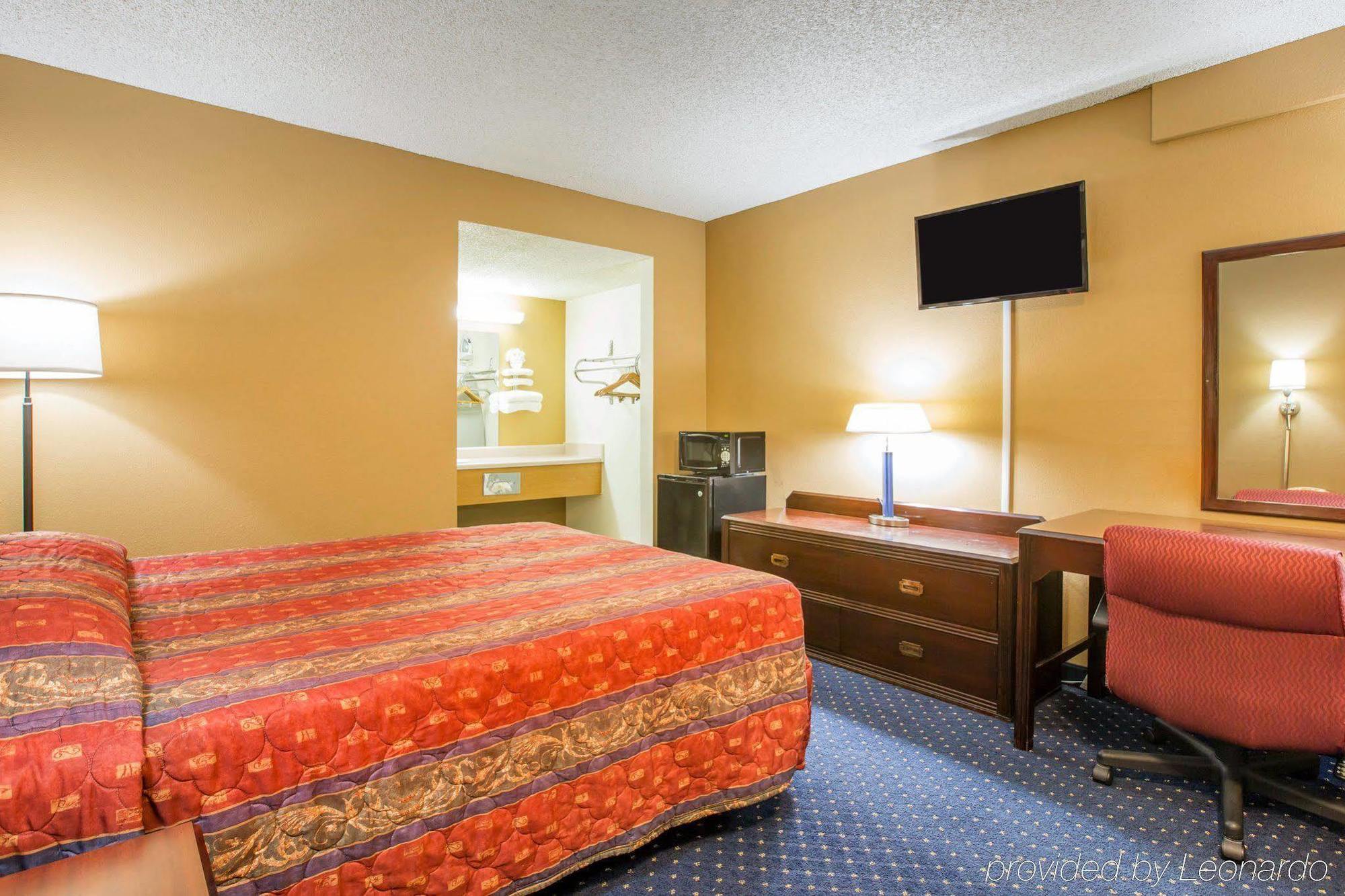 Hotel 6-fresno, Ca - Yosemite Hwy Fresno