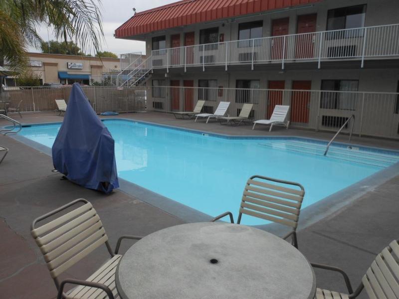 6-fresno, Ca - Yosemite Hwy Hotel Fresno